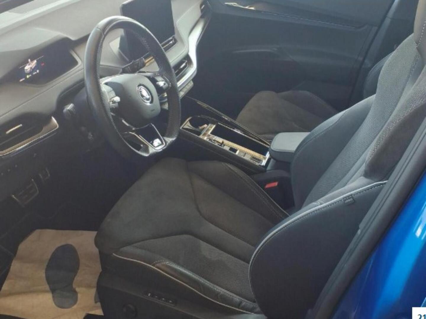 Skoda Enyaq 80x 4x4 SportLine iV 2023, photo 2/4