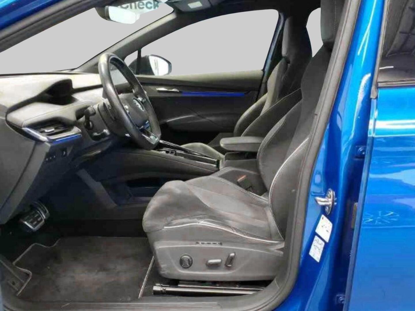Skoda Enyaq 80x 4x4 SportLine iV 2022, kuva 2/4