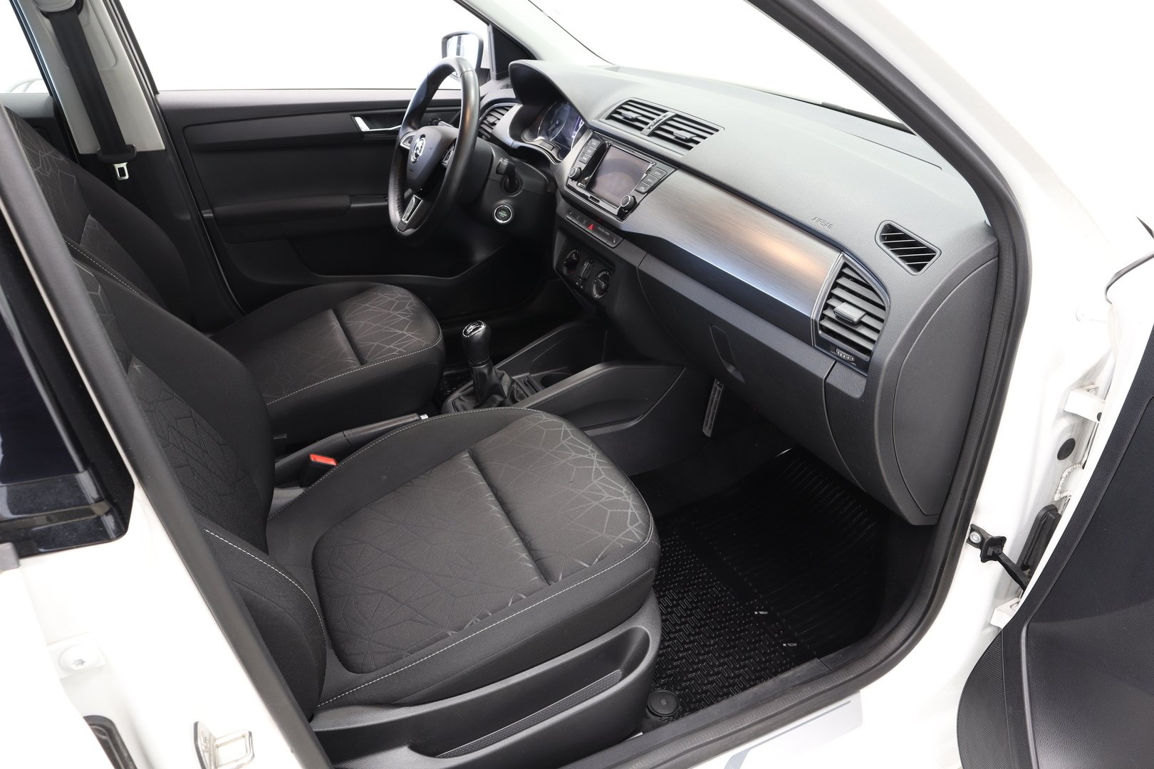 Skoda Fabia 1,0 Clever 2019, kuva 6/25