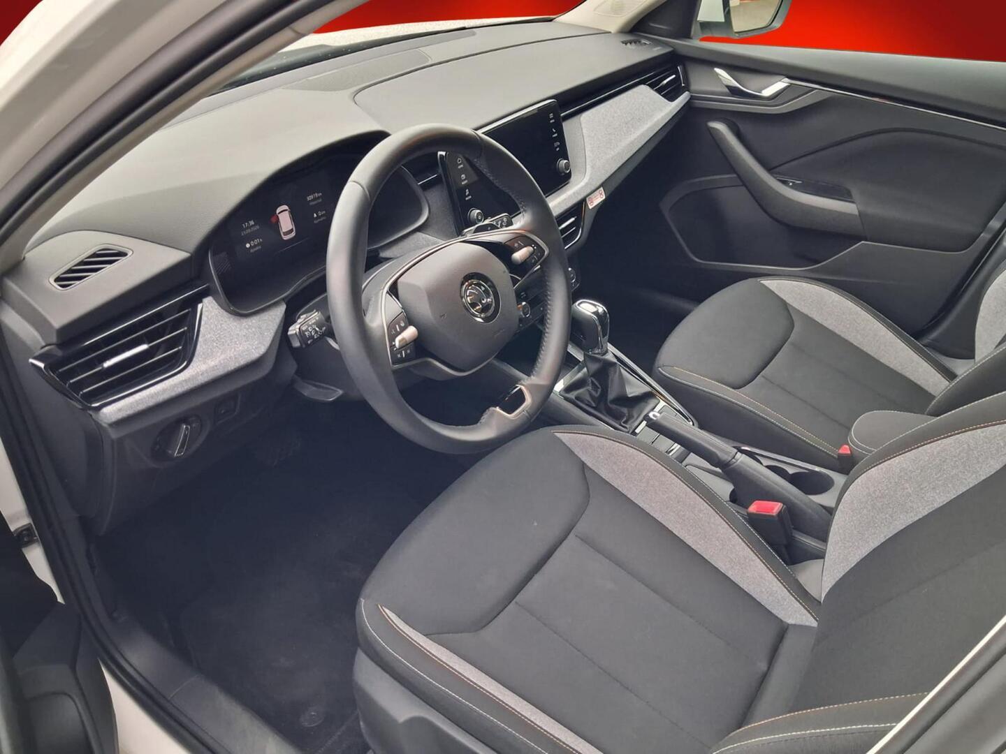Skoda Kamiq 2024, photo 3/3