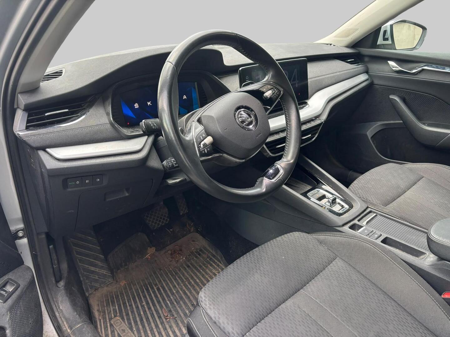 Skoda Octavia 2021, photo 3/3