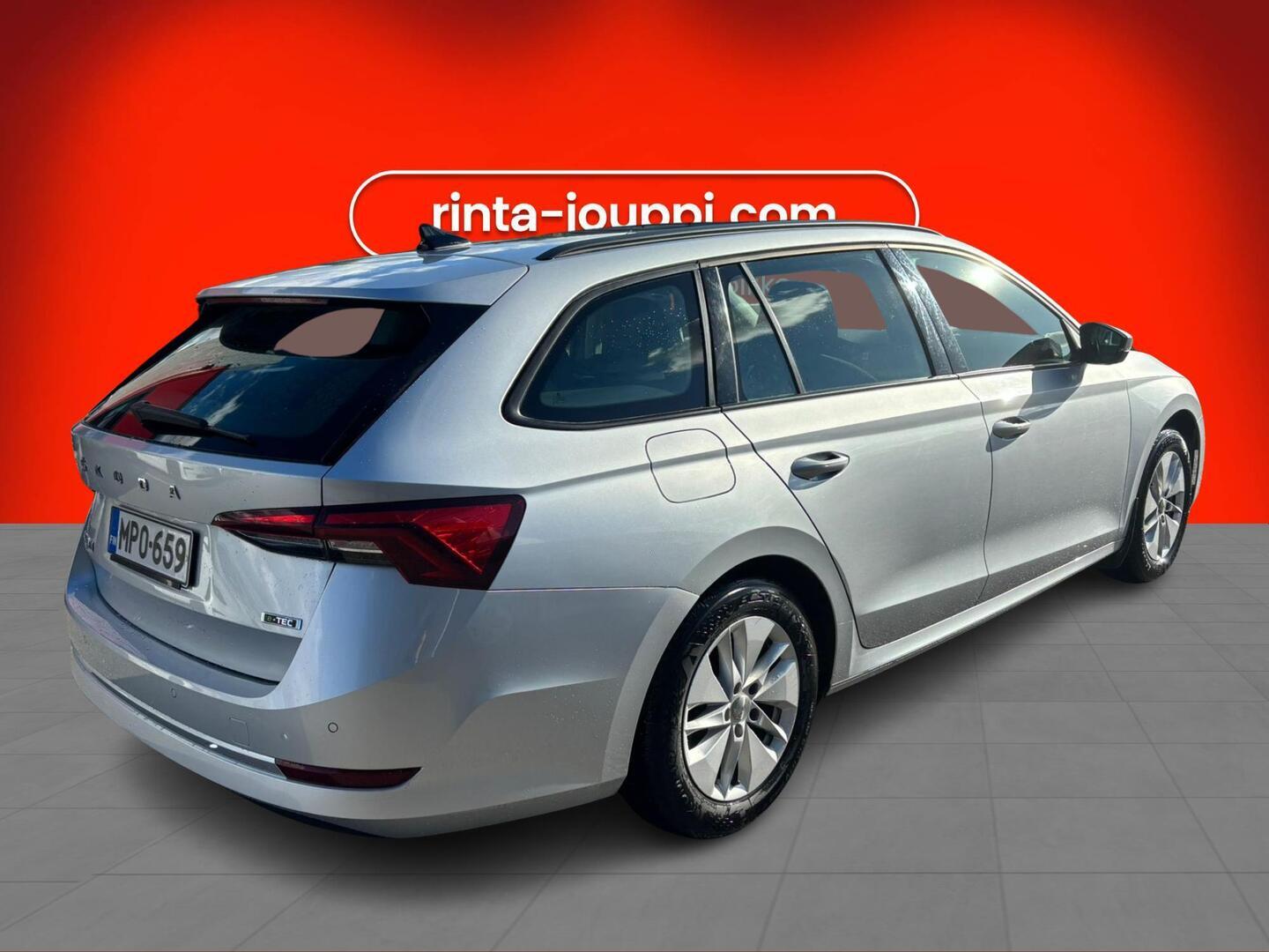 Skoda Octavia 2024, kuva 2/3