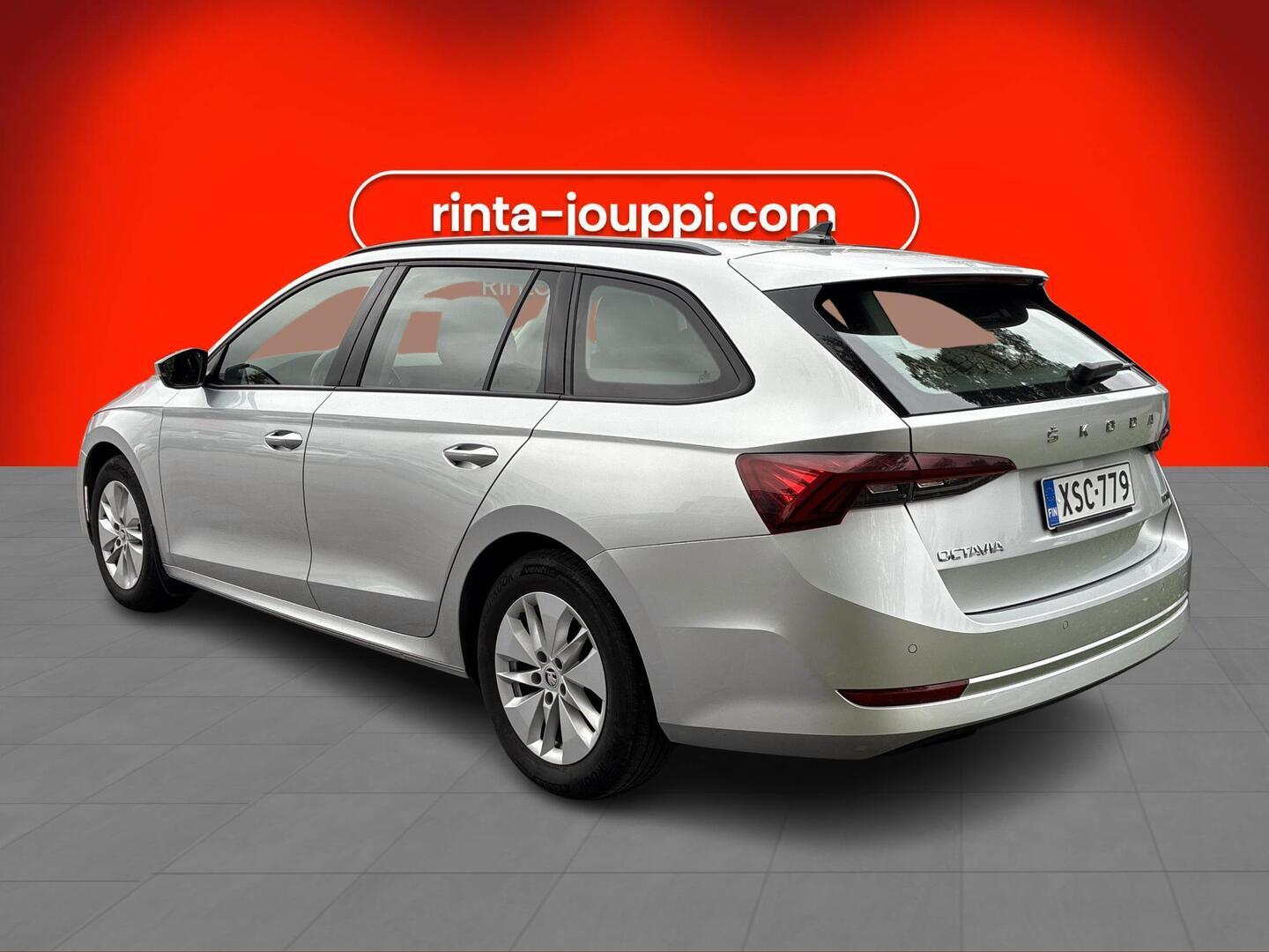 Skoda Octavia 2023, photo 2/3