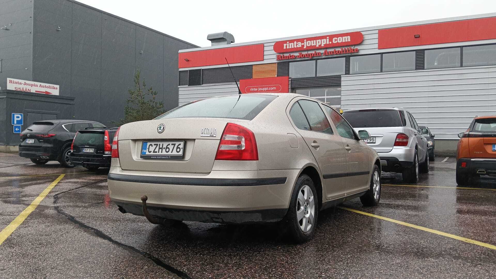 Skoda Octavia 1,6 Elegance Aut. 2006, kuva 2/3