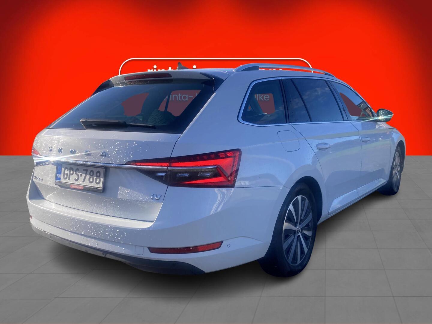 Skoda Superb 2024, kuva 2/3