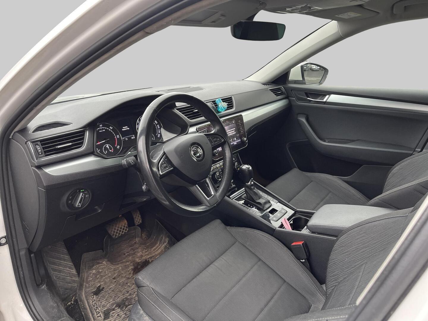 Skoda Superb 2019, kuva 3/3