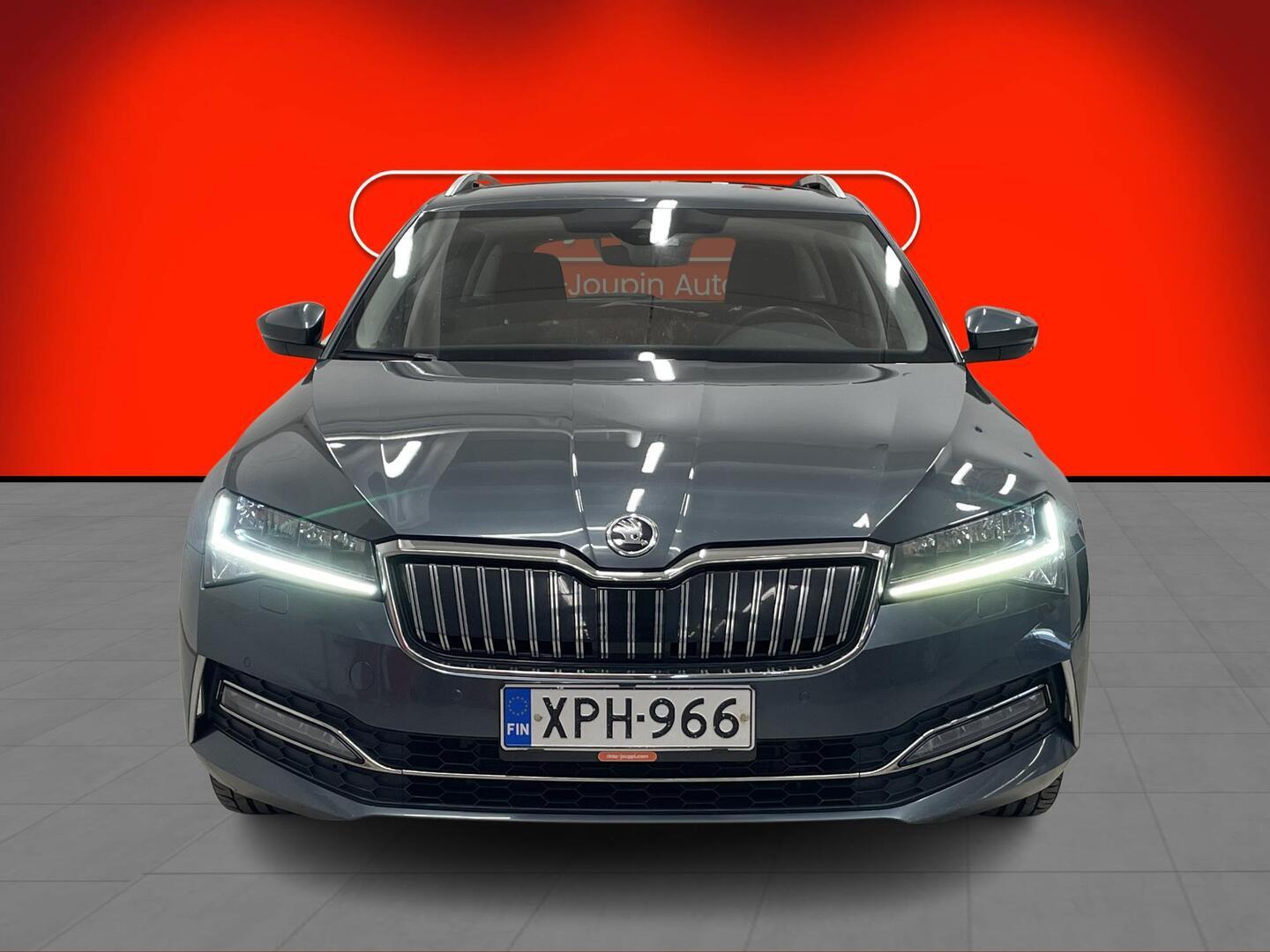 Skoda Superb 2020, kuva 2/3