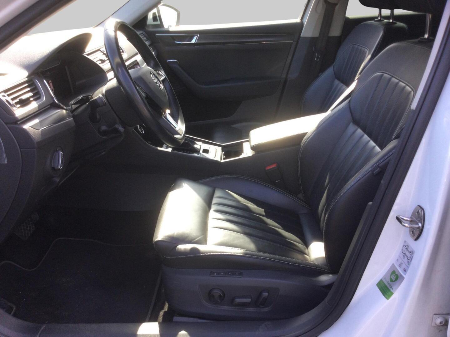 Skoda Superb 2020, kuva 3/3
