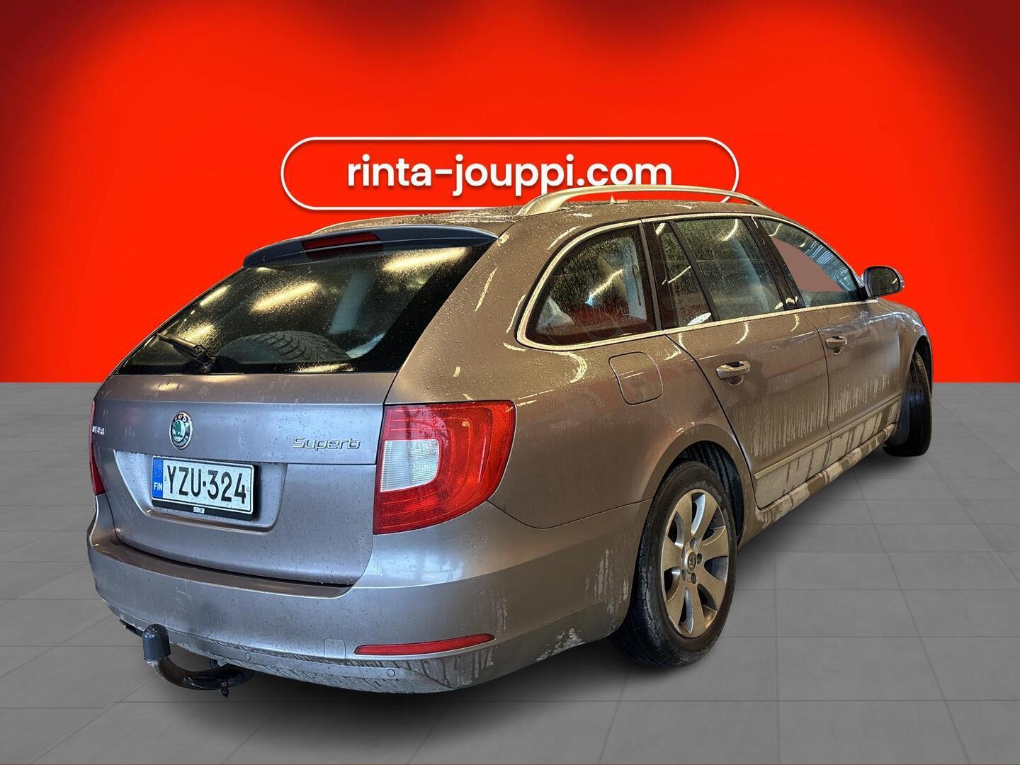 Skoda Superb 2011, kuva 2/3