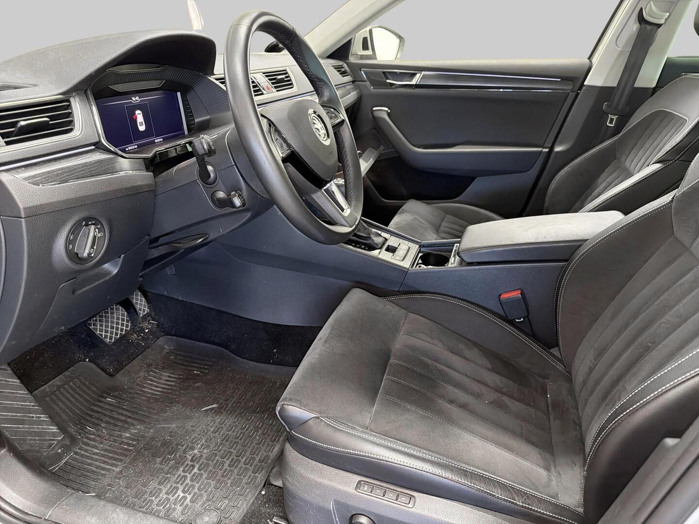 Skoda Superb 2020, kuva 3/3