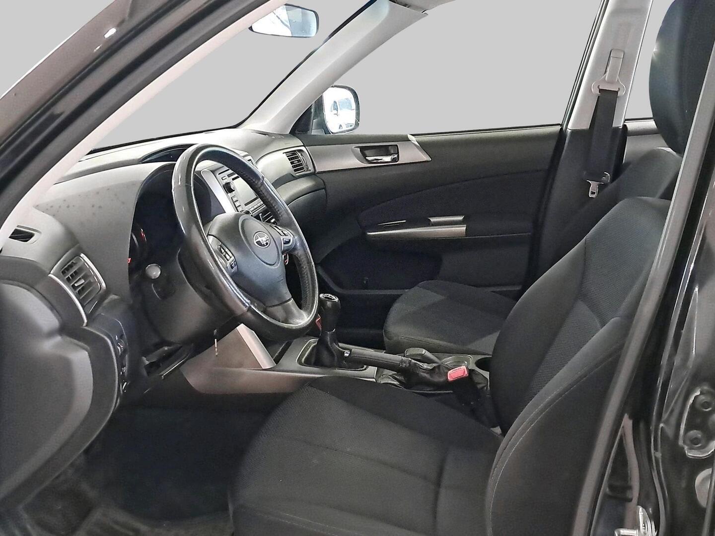 Subaru Forester 2,0 XS WV 2011, photo 3/3