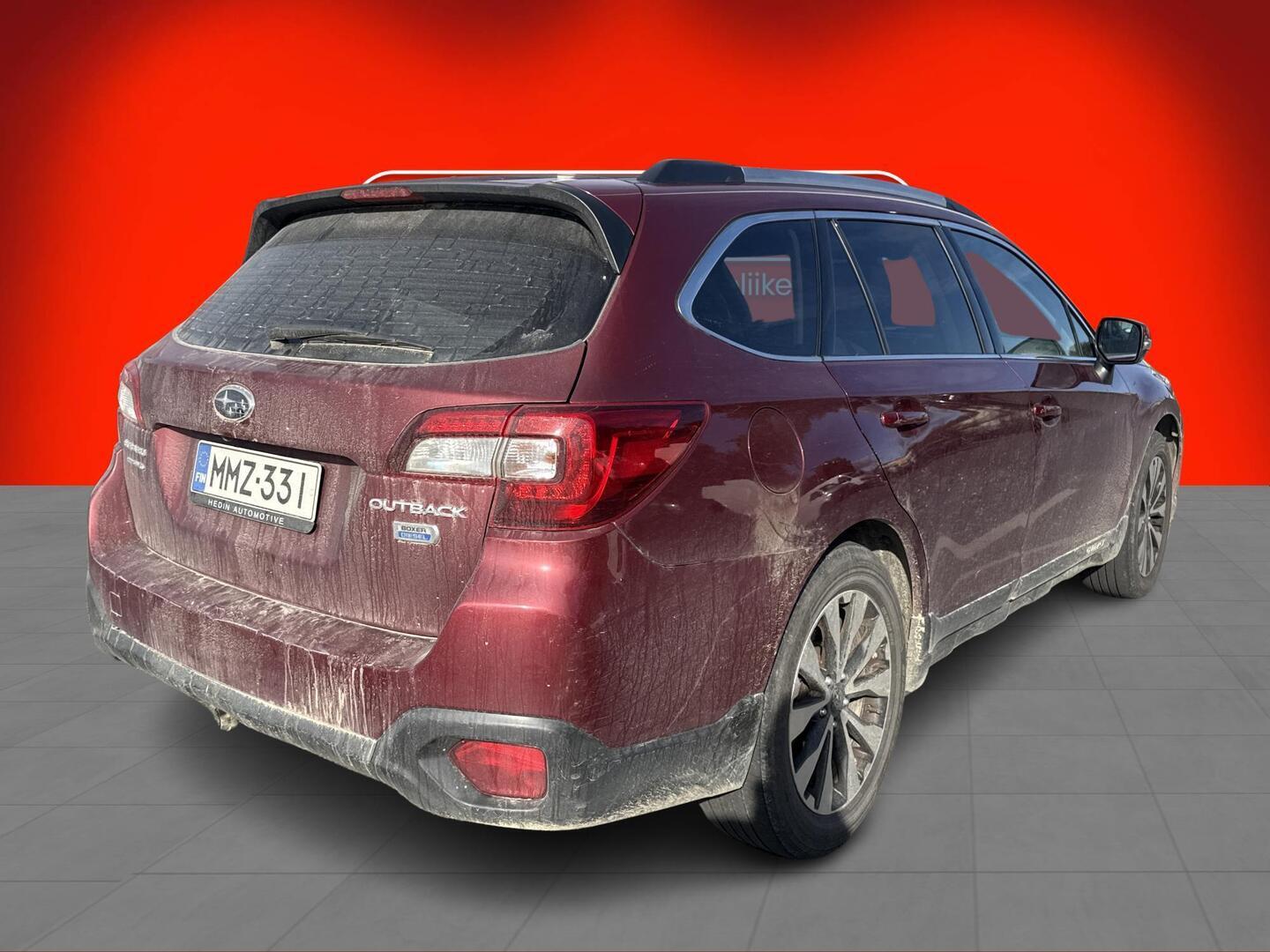 Subaru Outback 2,0 TD Summit CVT 2016, photo 2/3