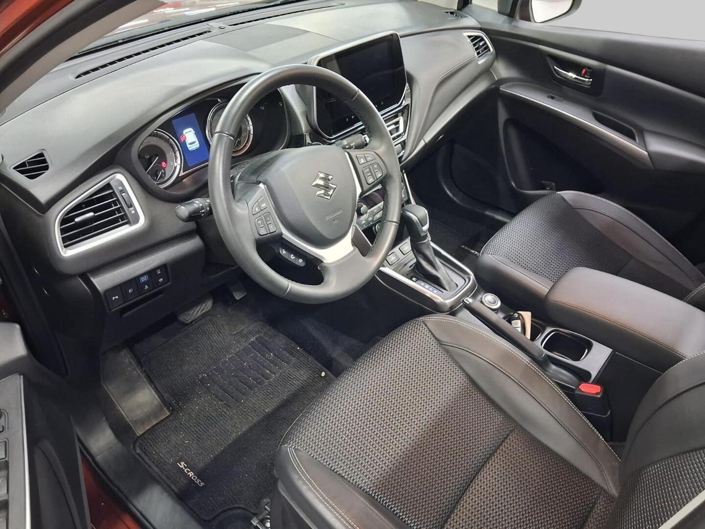 Suzuki S-cross 2024, bild 3/3