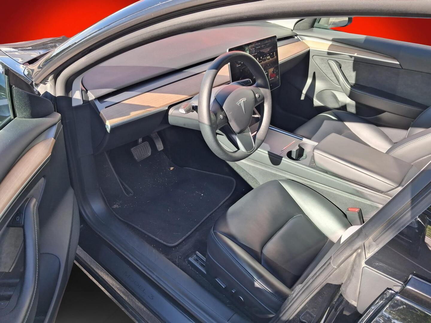 Tesla Model 3 Standard Range Plus 2022, photo 3/3
