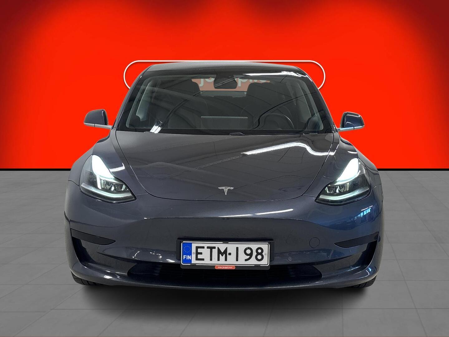 Tesla Model 3 Standard Range Plus 2020, kuva 2/3