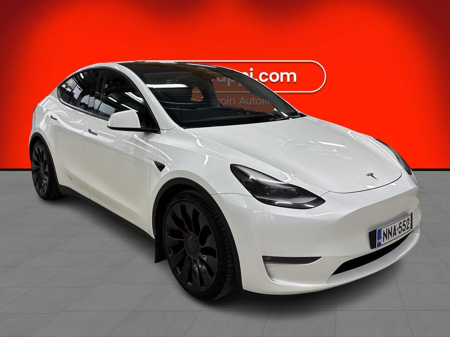 Tesla Model Y Performance 2023, kuva 3/3