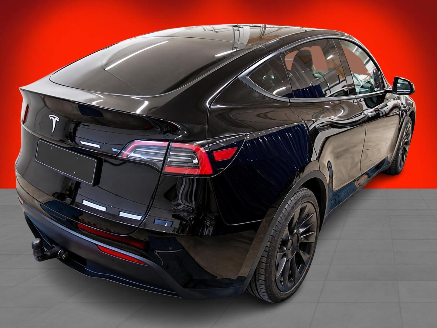 Tesla Model Y Long Range 2023, bild 2/3