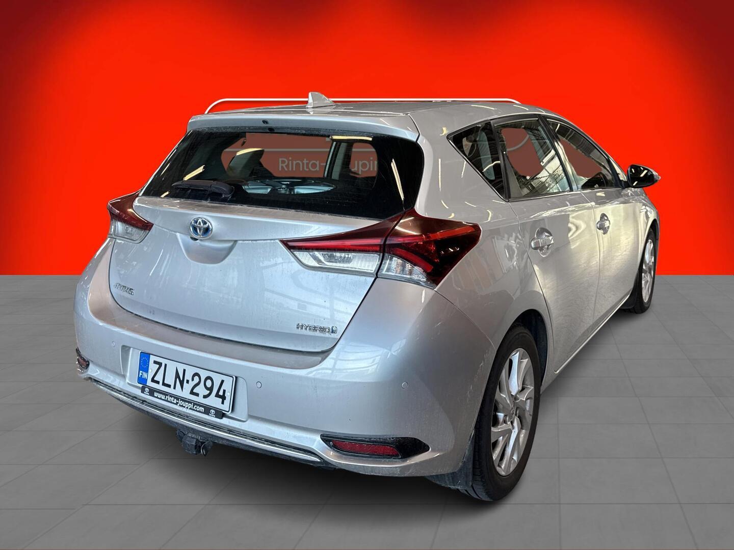 Toyota Auris 1,8 Hybrid Active 2017, kuva 2/3