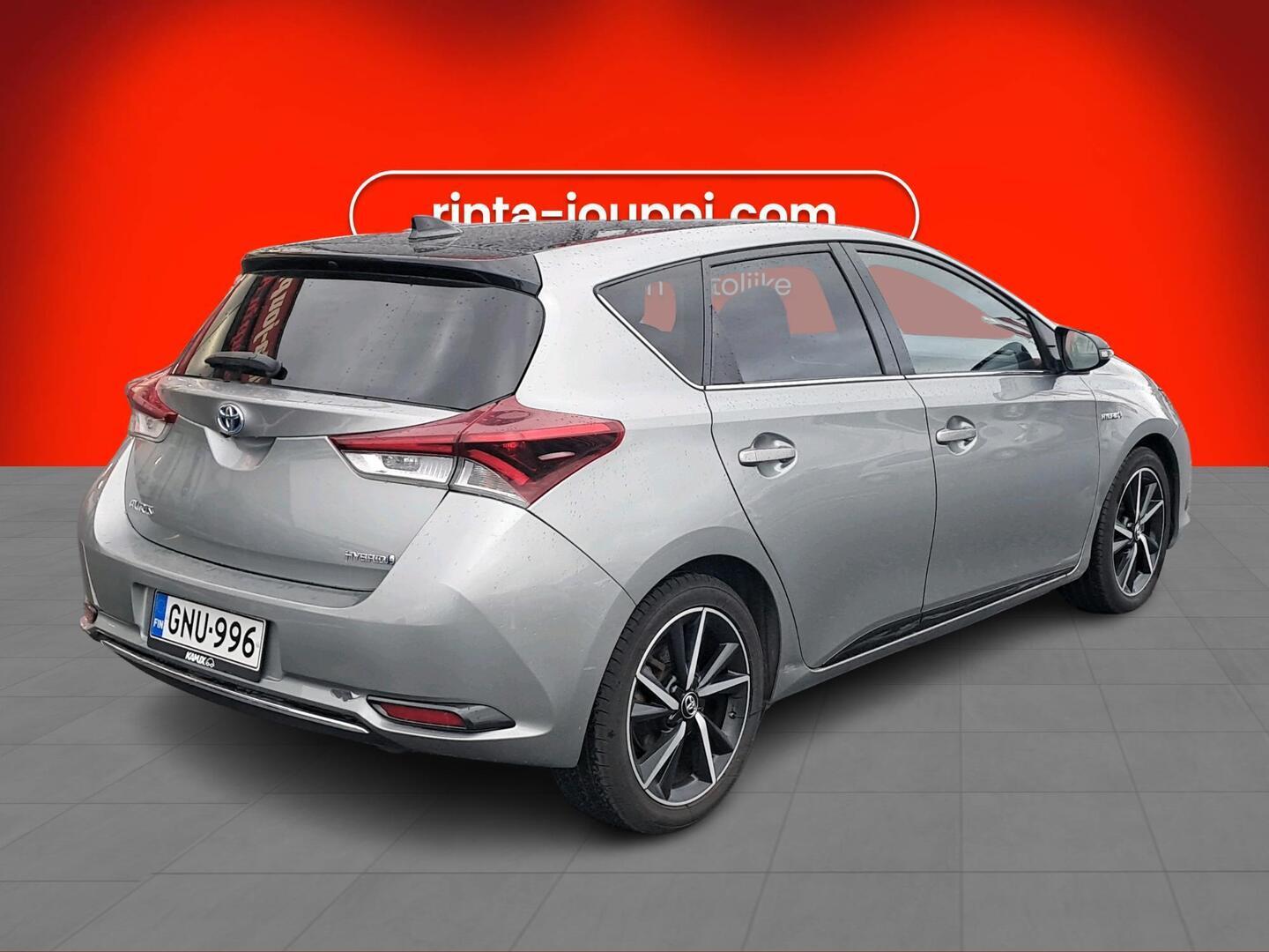 Toyota Auris 2018, kuva 2/3