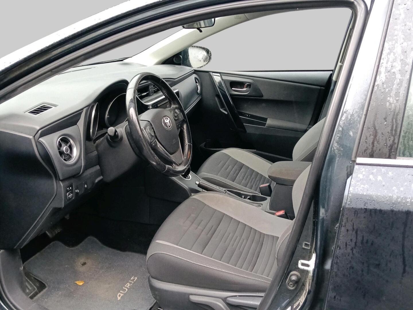 Toyota Auris 2017, kuva 3/3