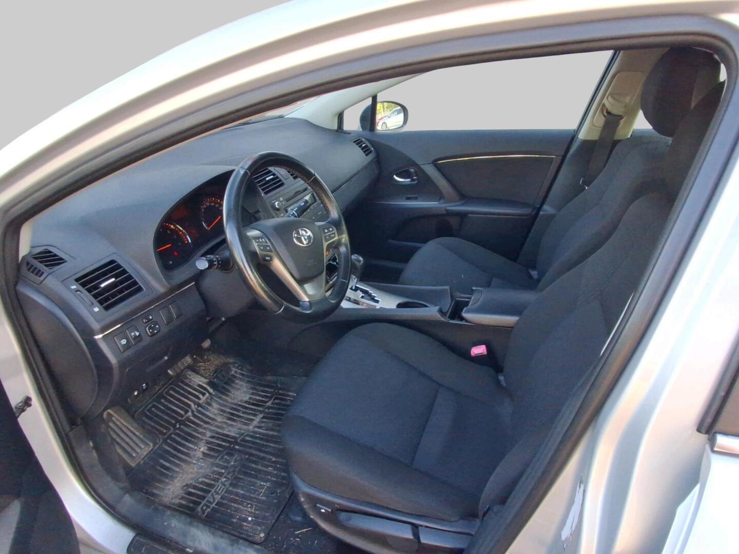 Toyota Avensis 2009, kuva 3/3