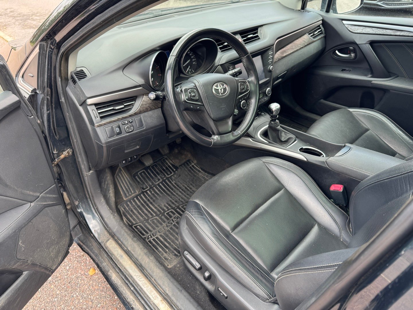 Toyota Avensis 2017, kuva 3/3