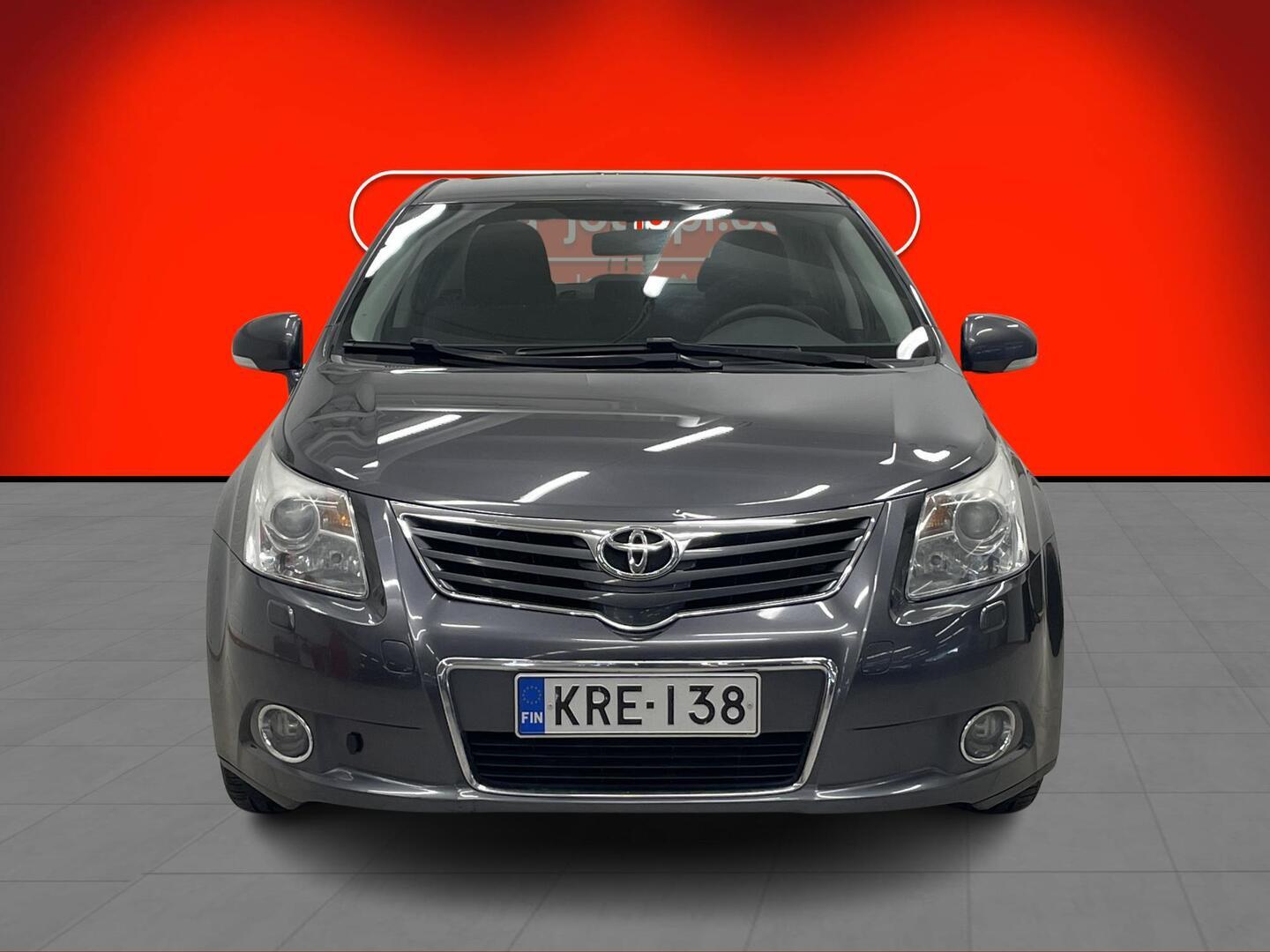 Toyota Avensis 2011, kuva 2/3