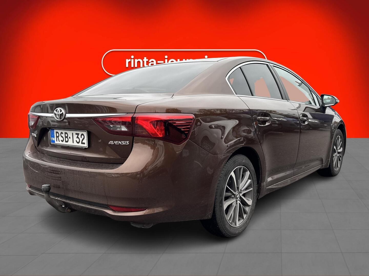 Toyota Avensis 2015, kuva 2/3