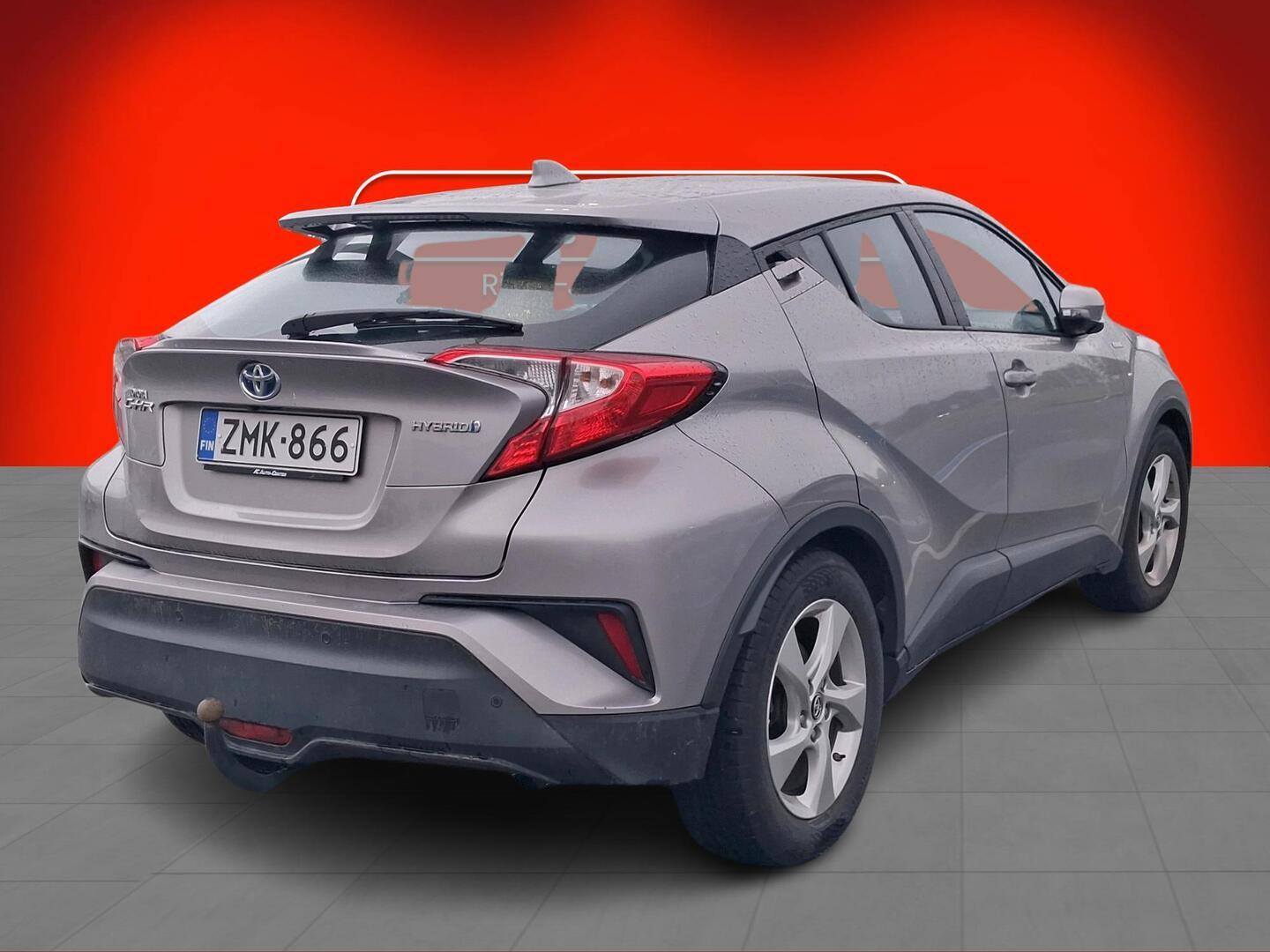 Toyota C-HR 1,8 Hybrid Active 2018, photo 2/3