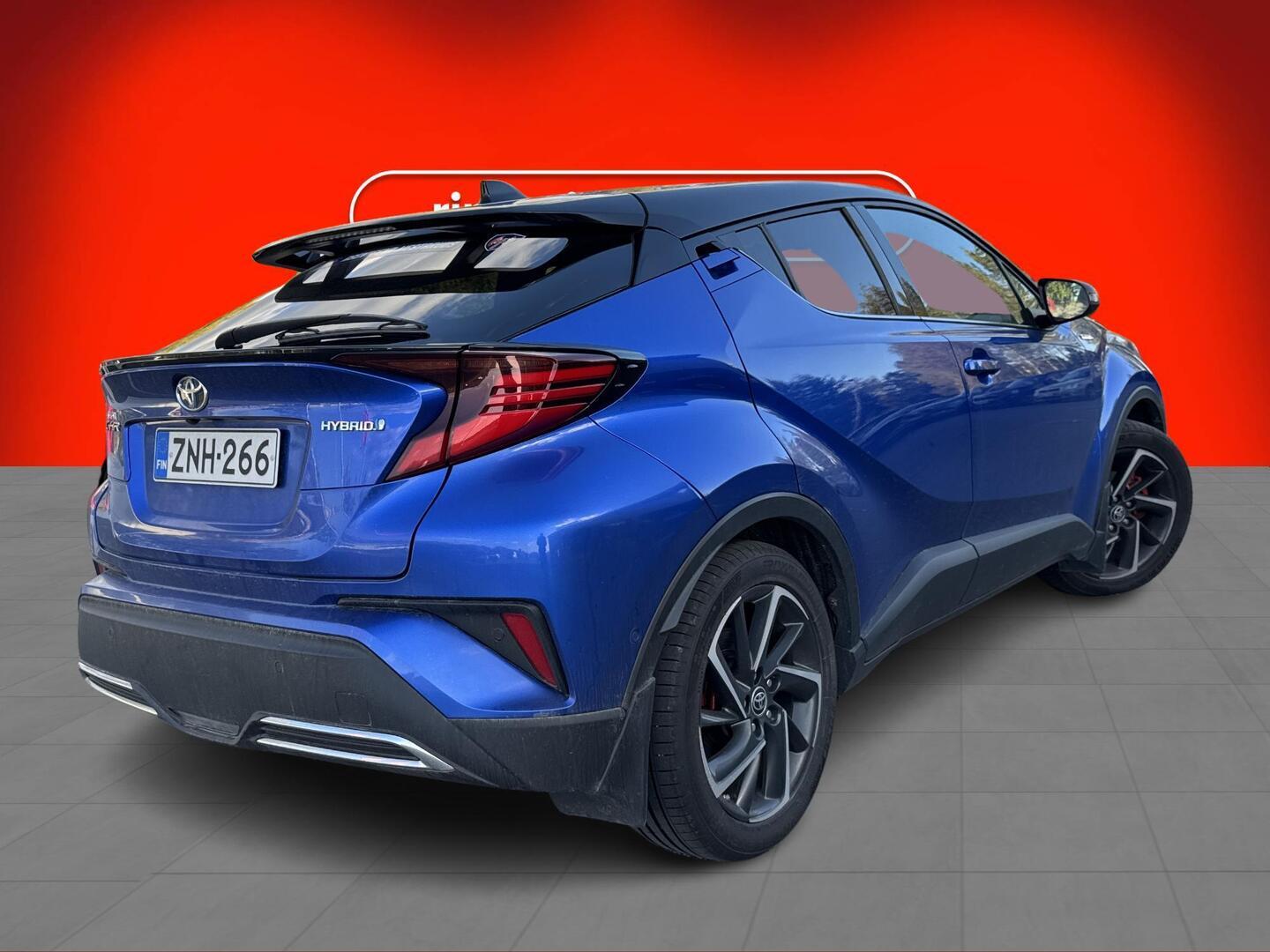 Toyota C-HR 2,0 Hybrid Style 2020, kuva 2/3