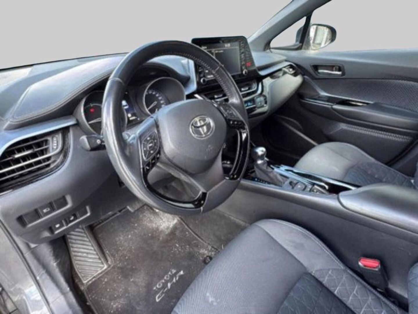 Toyota C-HR 2021, bild 3/3