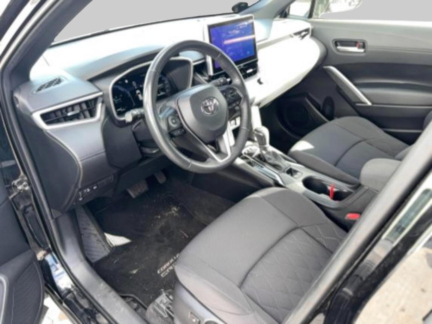 Toyota Corolla Cross 2023, bild 3/3