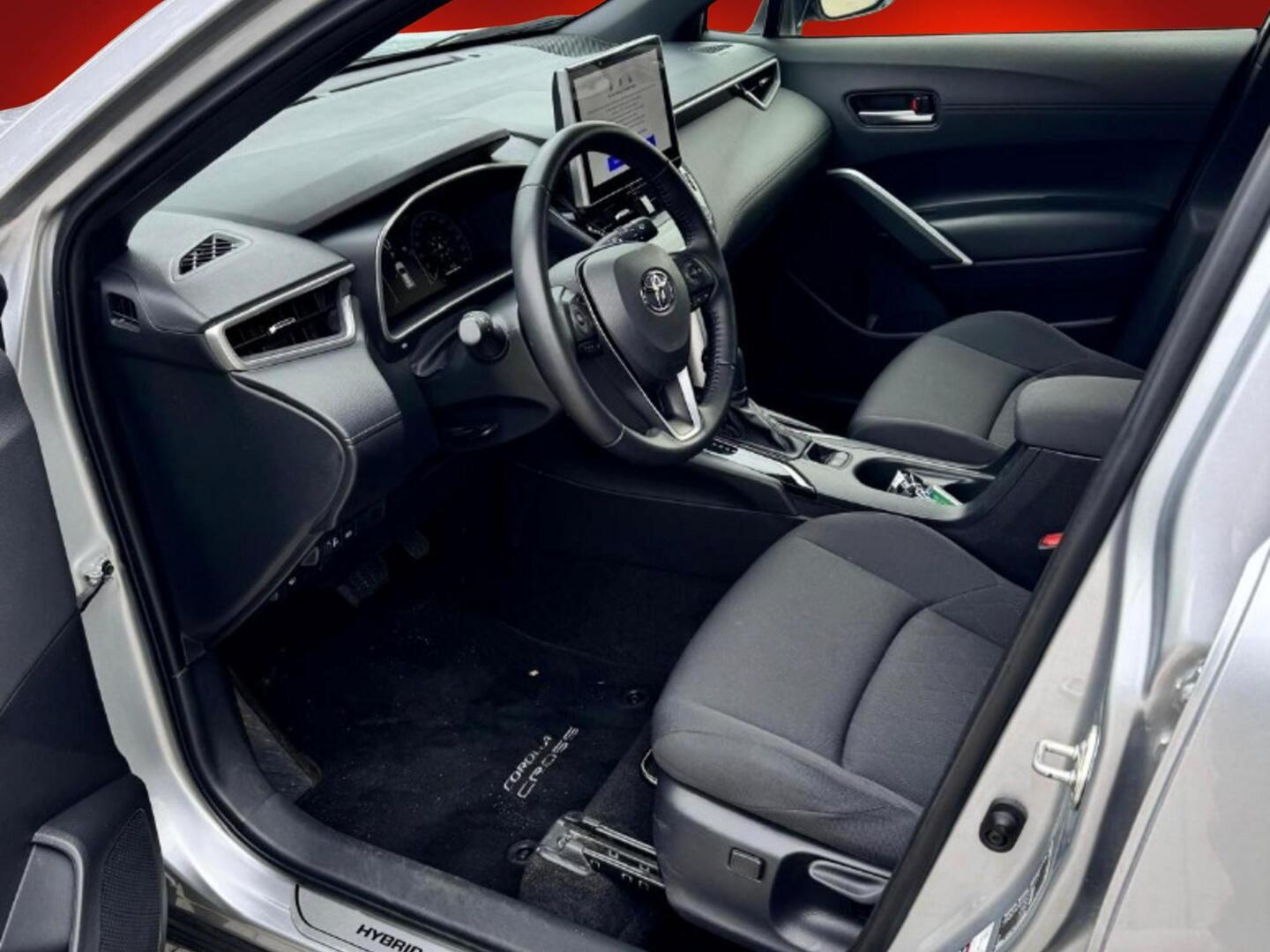Toyota Corolla Cross 1.8 Hybrid Active 2025, bild 3/3