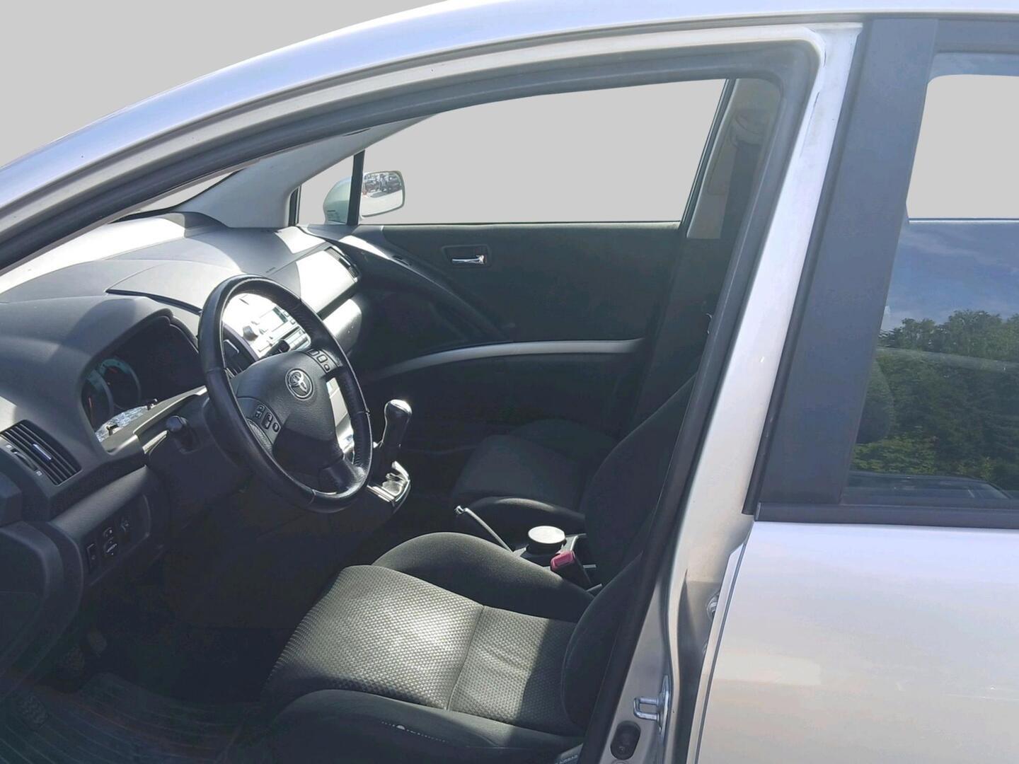 Toyota Corolla Verso 2006, kuva 3/3