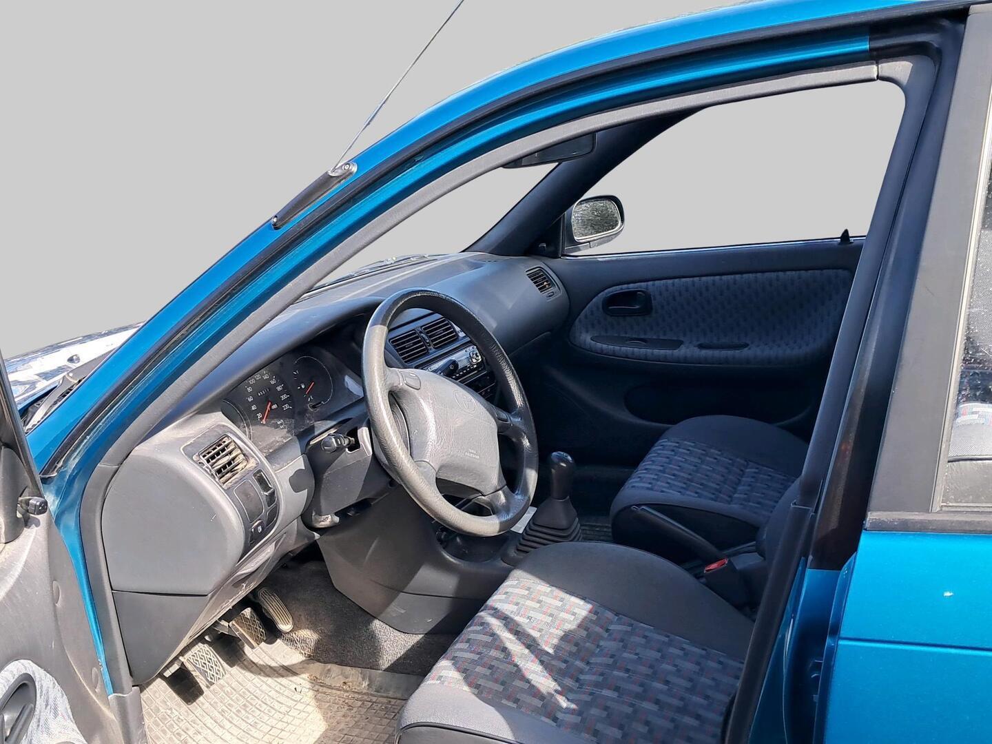 Toyota Corolla FX 1,4 EcoTronic CXi 5d 1996, photo 3/3