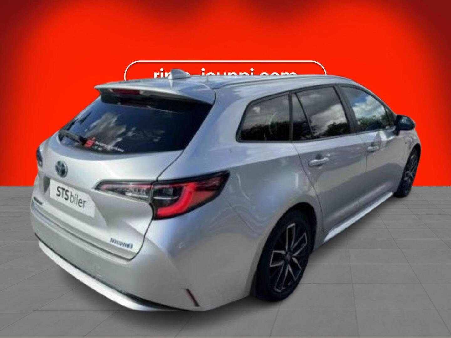 Toyota Corolla 1.8 Hybrid Touring Sports 2021, kuva 2/3
