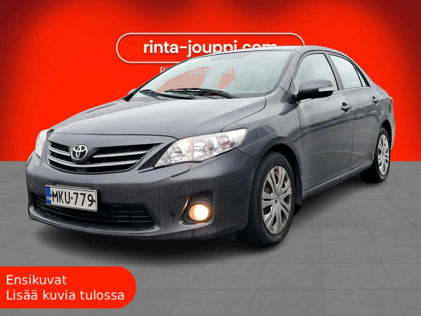 Toyota Corolla 2013, photo 1/3
