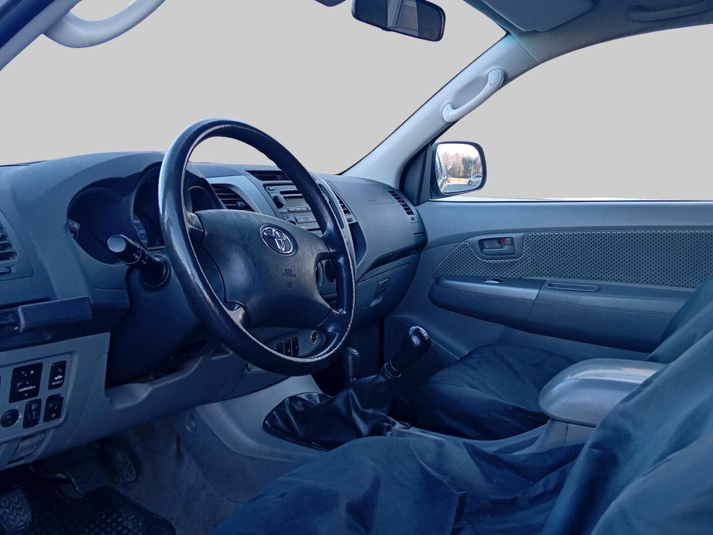 Toyota Hilux 2006, bild 3/3