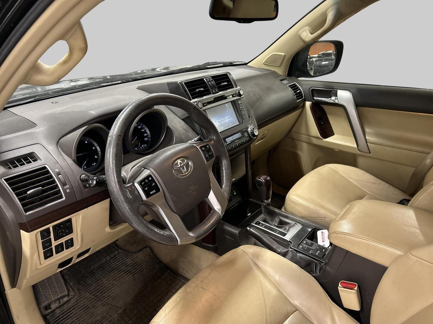 Toyota Land Cruiser 2014, photo 3/3