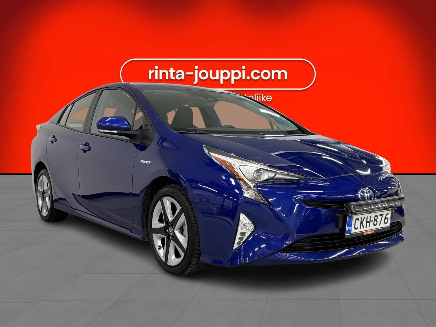 Toyota Prius Active 2017, photo 3/3