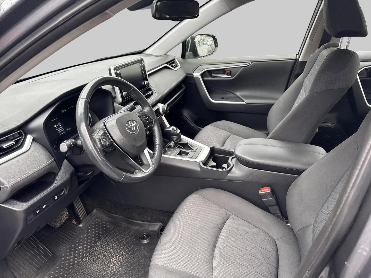 Toyota RAV4 2,5 Hybrid Active Edition 2022, kuva 3/17