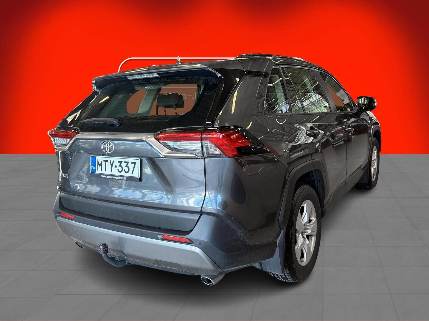 Toyota RAV4 2020, kuva 2/3