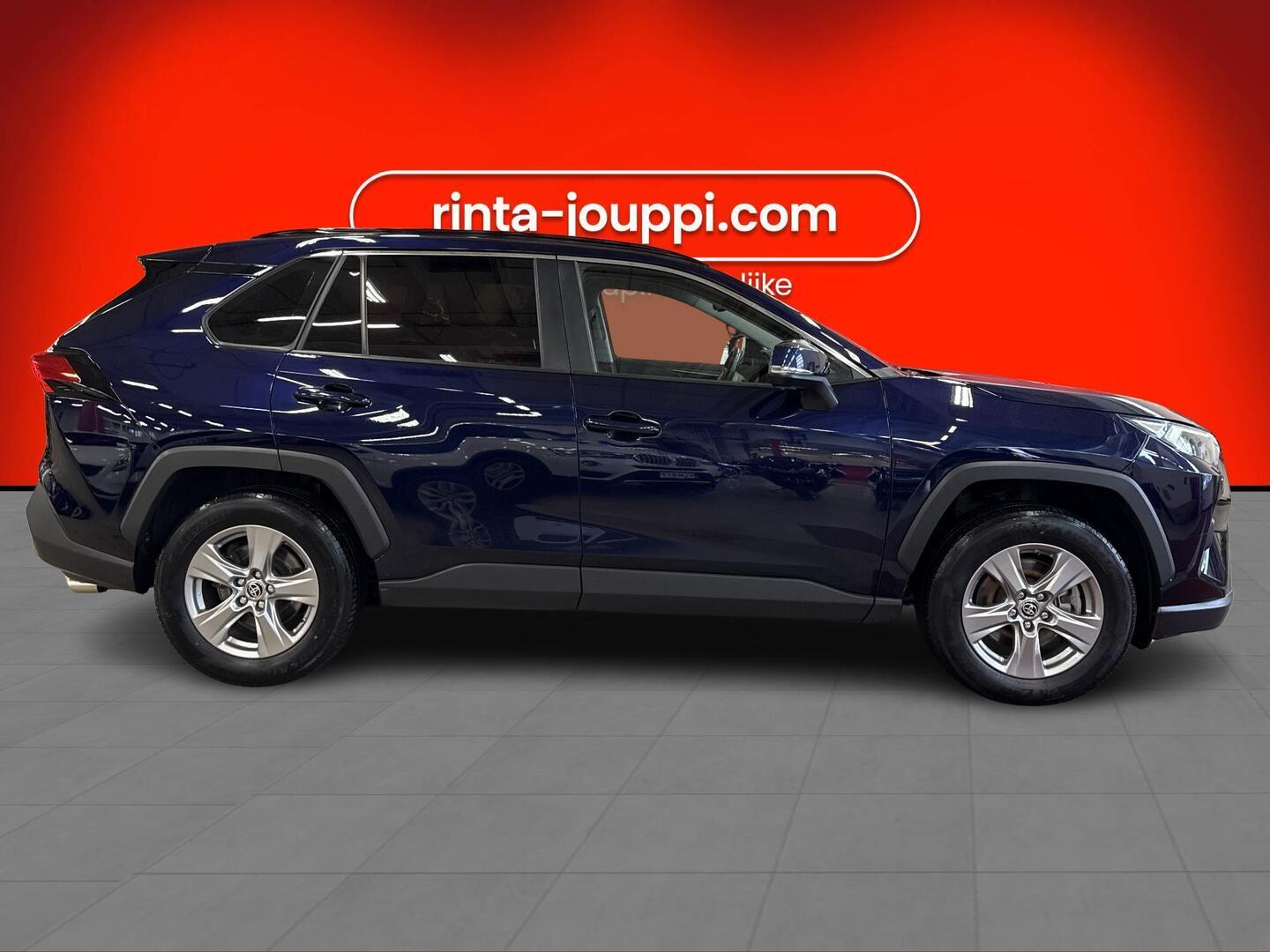 Toyota RAV4 2022, kuva 4/4