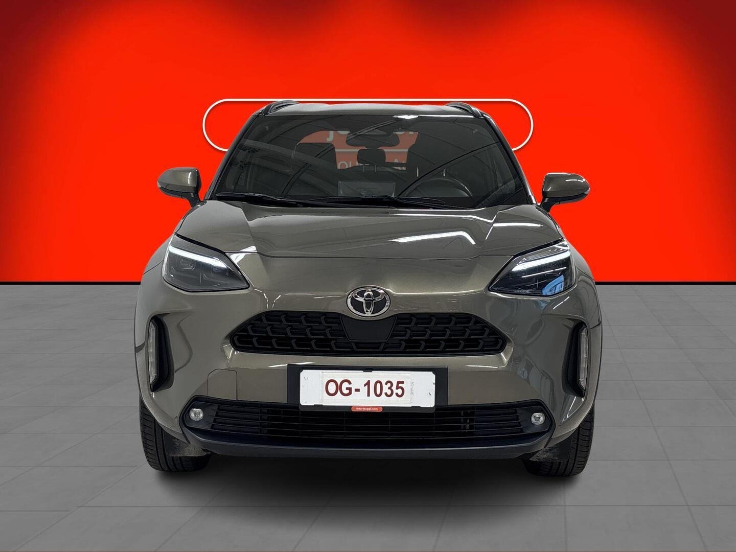 Toyota Yaris Cross 2025, bild 2/3