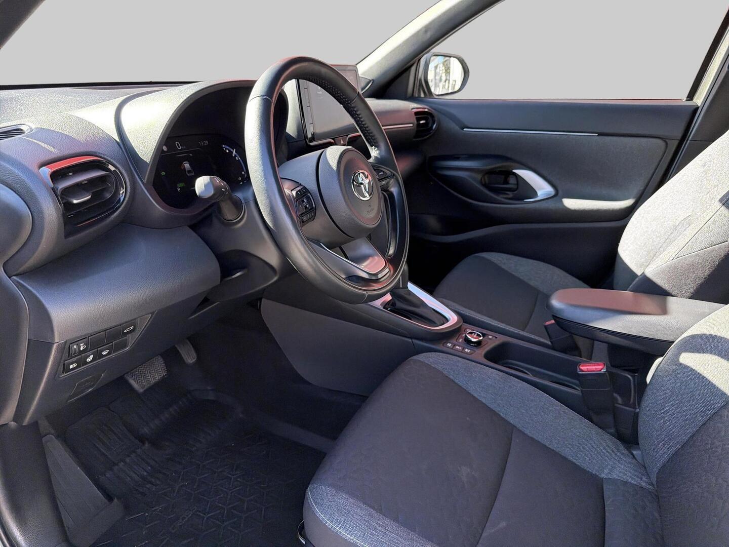 Toyota Yaris Cross 2022, kuva 3/3