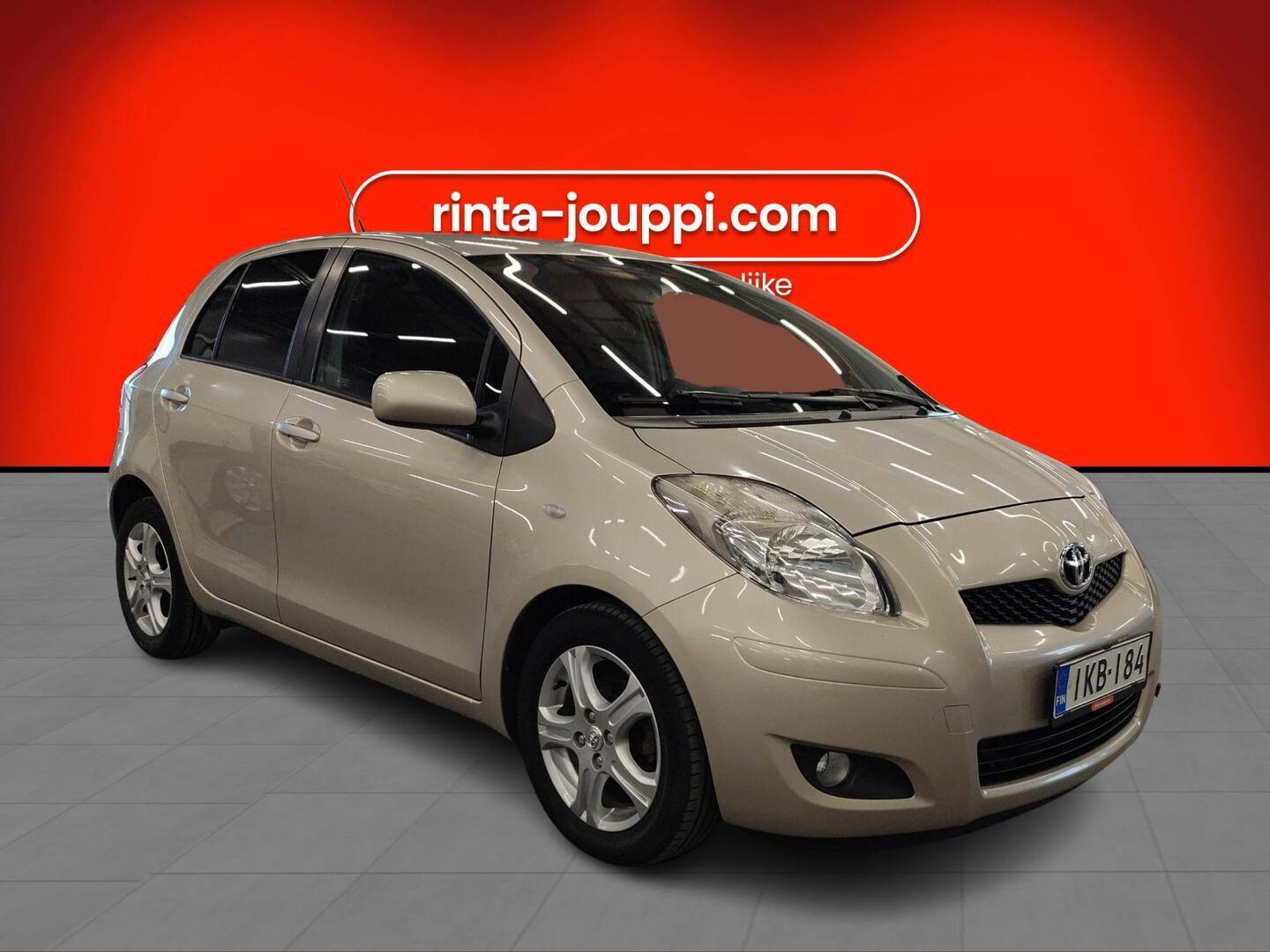 Toyota Yaris 2011, photo 3/3