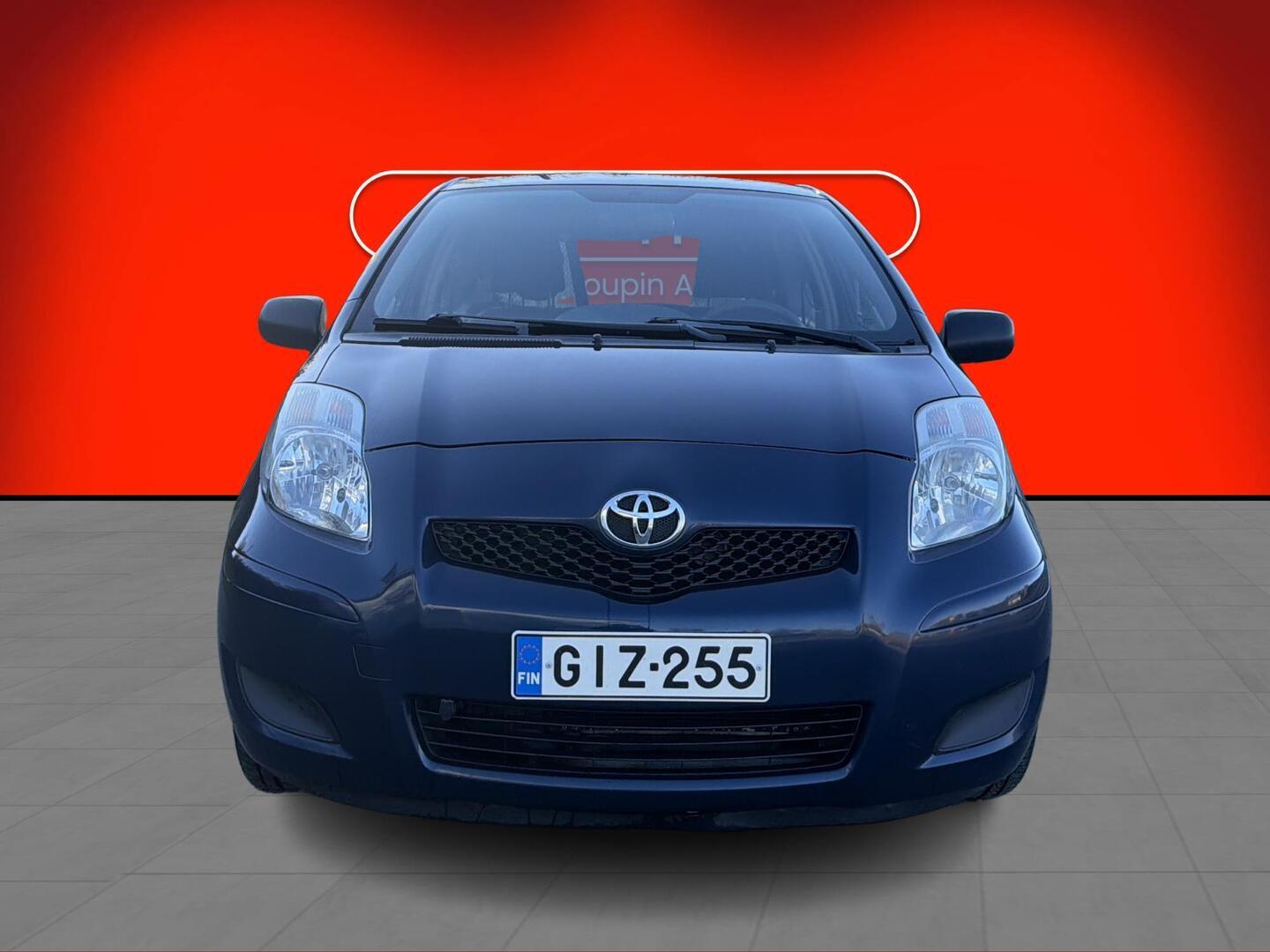 Toyota Yaris 2010, bild 2/3