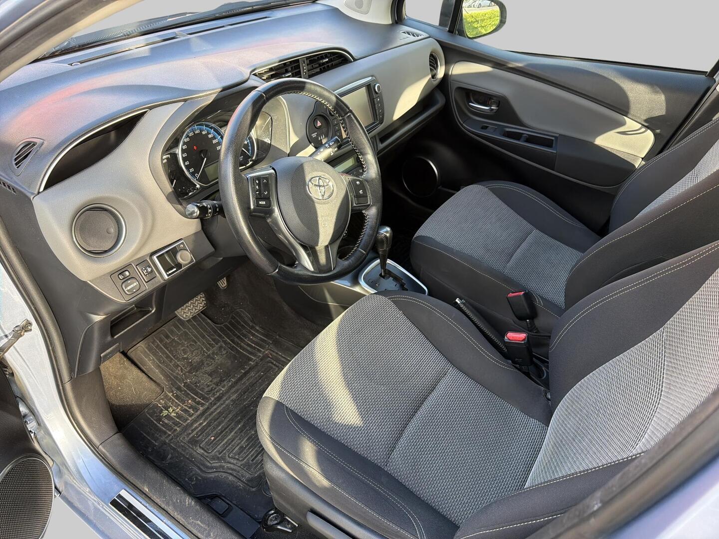 Toyota Yaris 2017, kuva 3/3