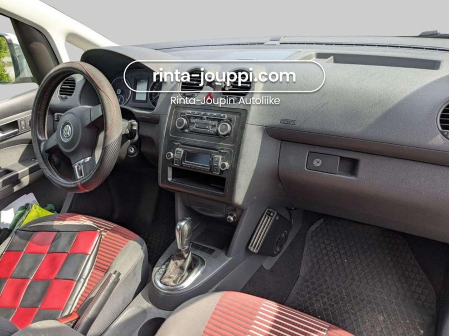 Volkswagen Caddy 2012, kuva 3/3