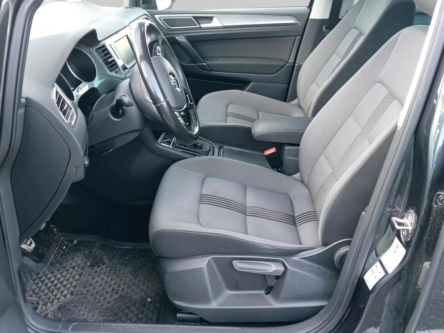 Volkswagen Golf Sportsvan 2016, photo 3/3